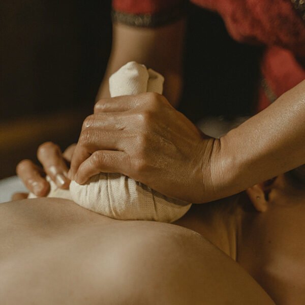 Add-on : Herbal Potli massage for specific body parts (20 minutes)
